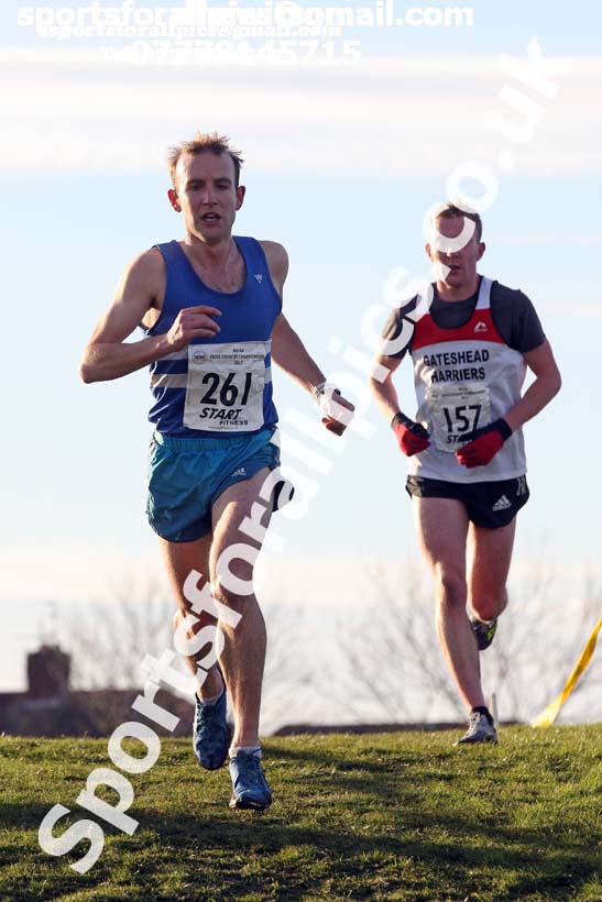 Senior mens North Eastern Cross Country, Redcar. Photo:  David T. Hewitson/Sports for All Pics